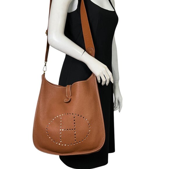 Hermes Evelyne III Taurillon Clemence GM Crossbody Bag - Picture 2 of 12